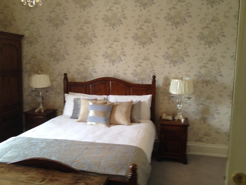 Raheen House Hotel คลอนเมล ภายนอก รูปภาพ